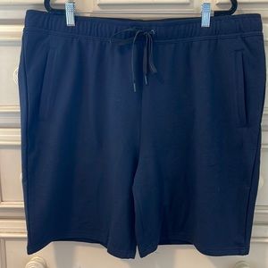 NWOT All In Motion Men’s Mid Rise Soft Gym Shorts.